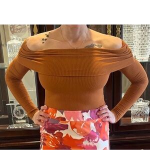 Forever 21 Off the Shoulder Long Sleeved Dark Orange Mustard Stretchy Top Small